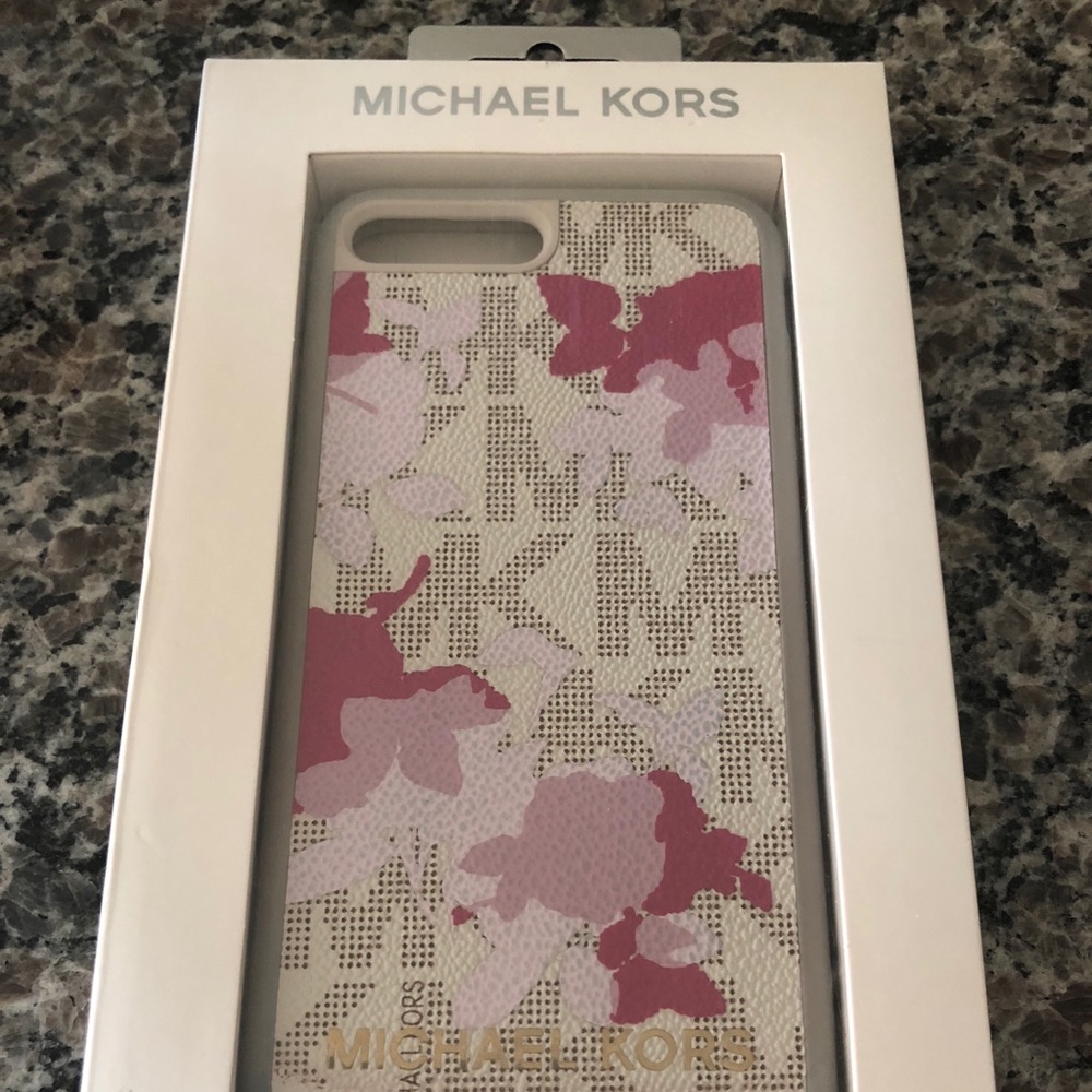 Michael Kors iPhone 8 Plus Case 🌸 Spring Flowers